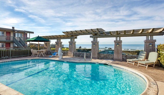 Standard King Room | Cavalier Oceanfront Resort | Convenience