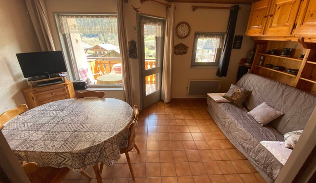 Studio near village and ski area