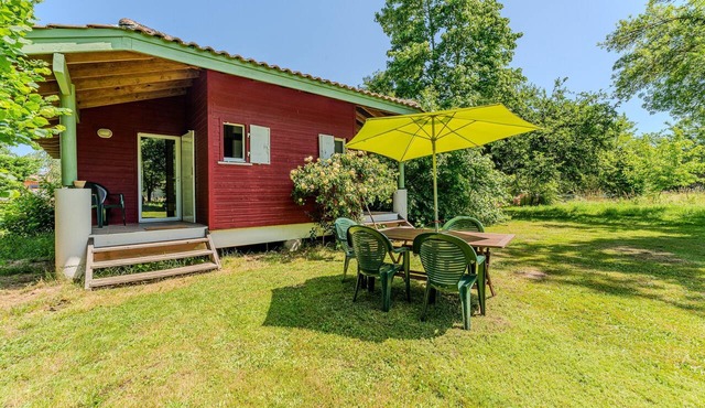 Studio "Le Cabanon Mios" with Private Terrace and Wi-Fi in Mios