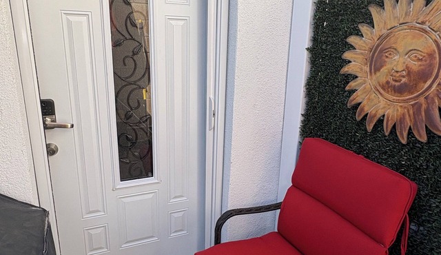 Studio with Murphy Bed, AC/Heating, WiFi, Fitness Equipment, Moreno Valley