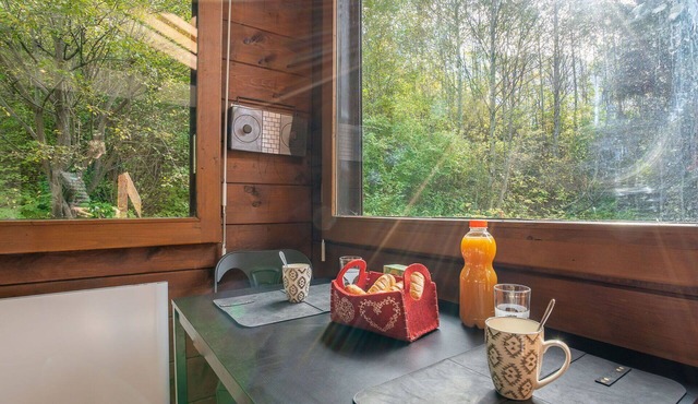 Stunning villa for 2 guests with WIFI, TV, balcony, pets allowed and parking