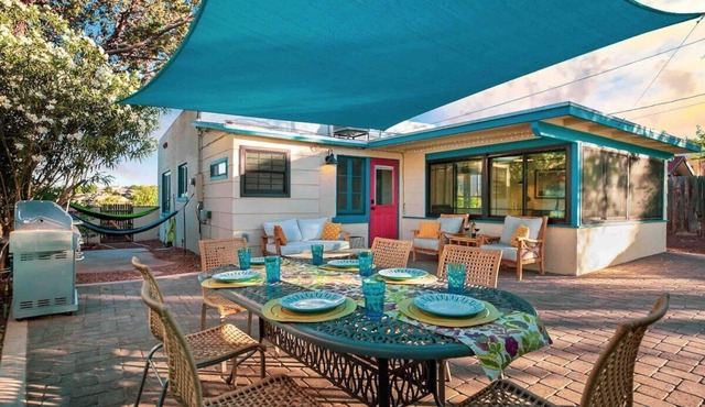 Sunny Historic Remodel+Wineries+Outdoor Living+ Verde Train+Holiday Availability