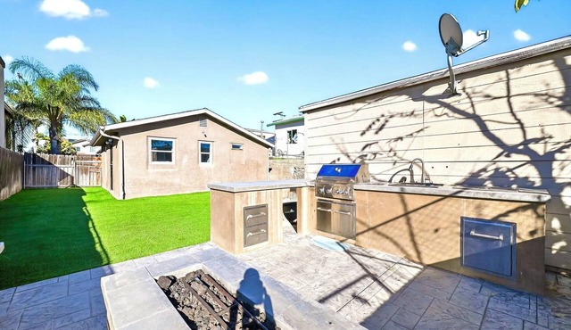 The Aqua Retreat | Modern Group Stay