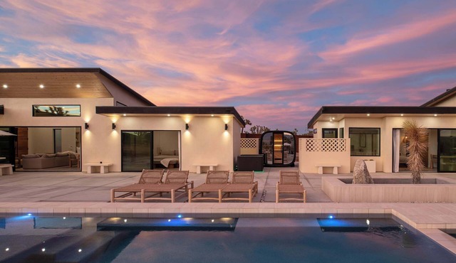 The Beachhouse in the Desert