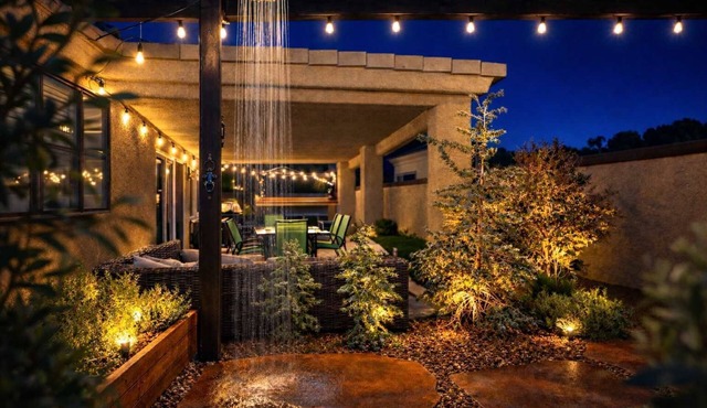 The Hideaway - Rain Shower Oasis & Desert Soak Spa