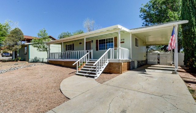 The Pine Cottage🌲Family Friendly w/VIEWS!