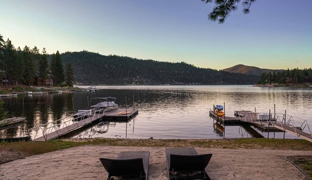 TheLakeHouz | Private Dock, Hot Tub w/Lake Views