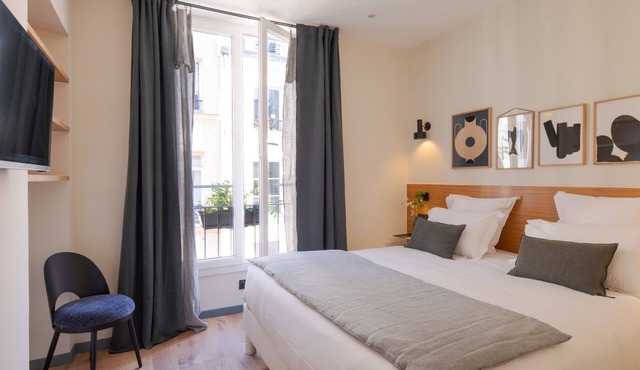 Tinah Paris Aboukir
