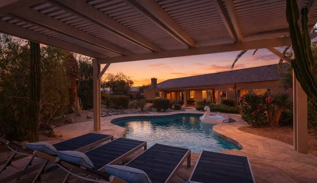 Twin Palms - Pool Heat Available- 31+ day stays!