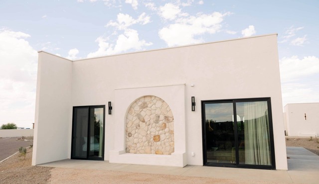 Vega 01: A spacious, 3-bedroom desert oasis stay, Vega #1