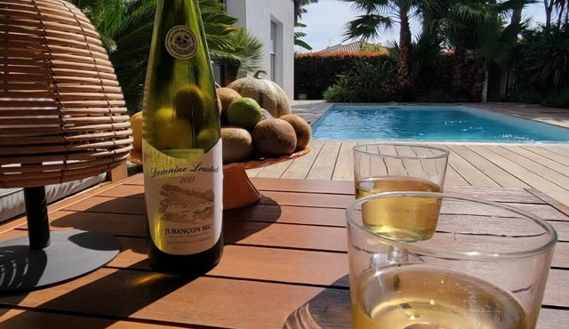 Villa with a pool, 7 minutes from Soorts, Hossegor, and Capbreton, with its 7 km of beach