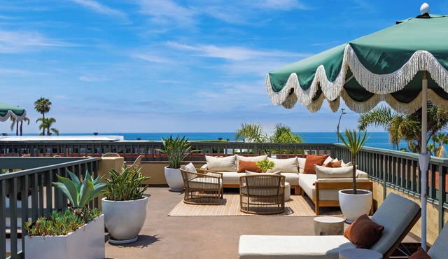 Walk to Beach + Coast Hwy | Pool + Hot Tub + Rooftop Ocean Views