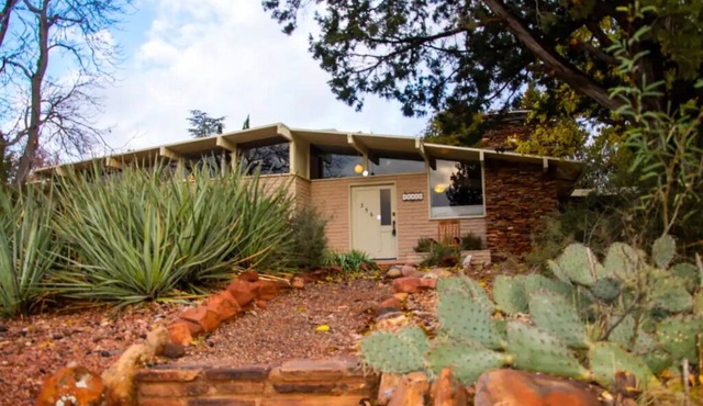 Welcome to The Gem-Best Location in Uptown Sedona