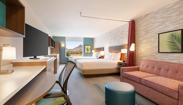 Your Dream Stay! Free Breakfast, Swimming Pool, Free Parking, Pets Allowed!