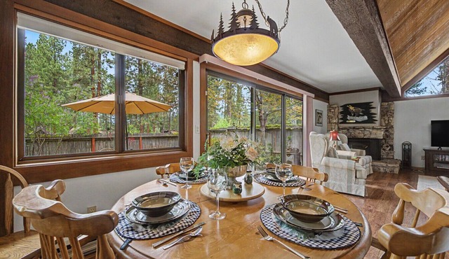 Your Private Knoll Retreat | fenced yard, relaxing setting