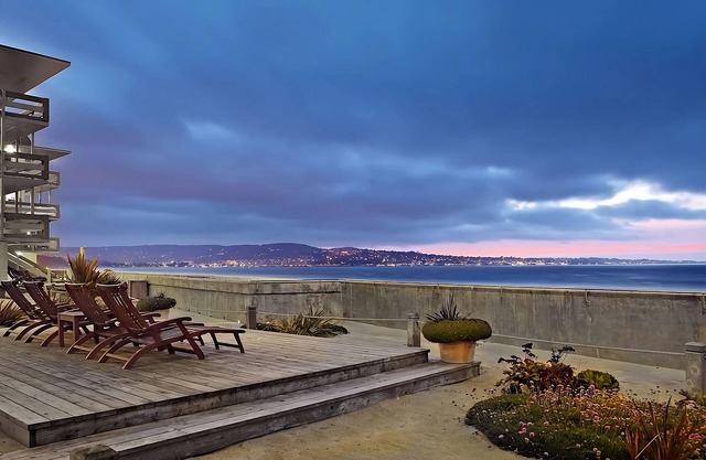 Look No More! 4 Pet-friendly Units, Bike Rentals, Pool, Direct Beach Access!