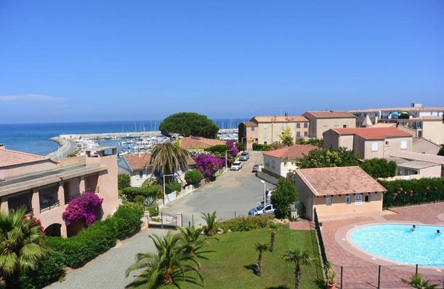 PALMERAIE 133- SWIMMING POOL IN RESIDENCE- AIR CONDITIONING- BEACH ON FOOT