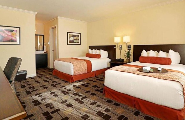 Dinah Garden Hotel 