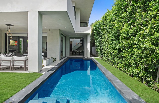 West Hollywood Serenity Villa | 5 Bed | Pool | Gated