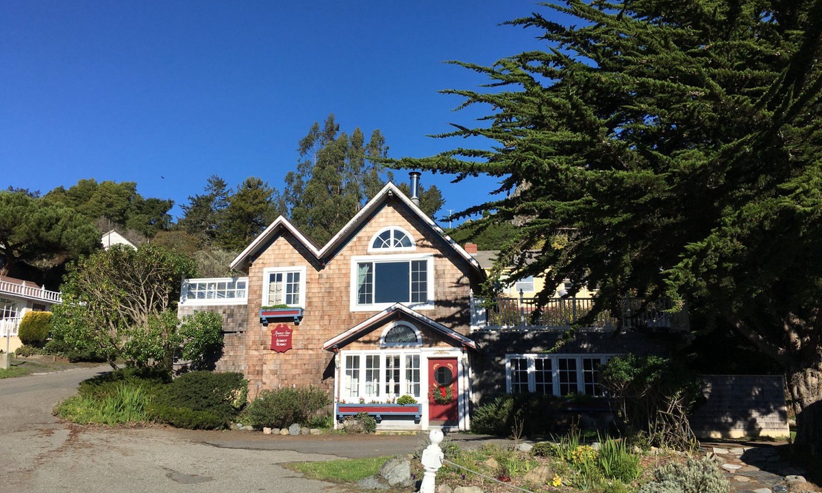 Jenner Hotel | Jenner Inn