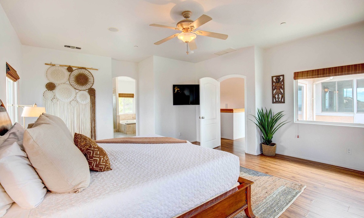 Ramona Cottage | Mountaintop Ramona Home: Private Pool, Near Lake!