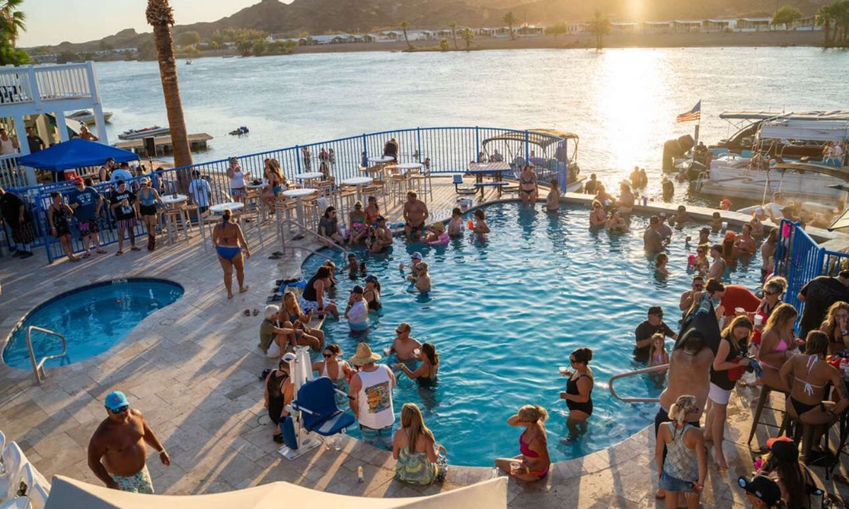 Parker Strip House | Motorboat Inn Summary