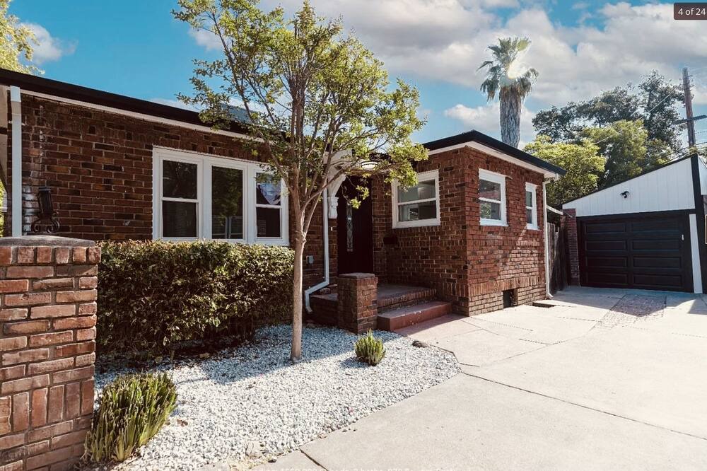 North Oak Park House | Newly remodeled Brick House by UCDavis Hospital
