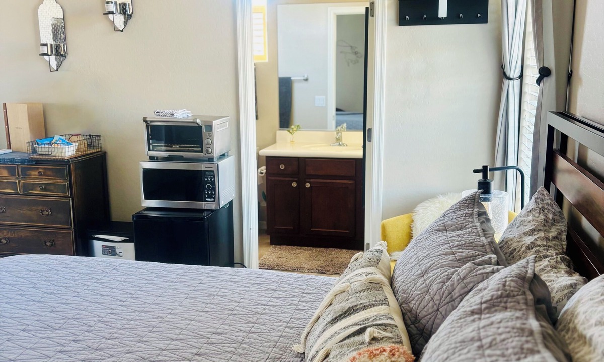 Anthem Apartment | Bright and Serene Casita w/Private Entrance