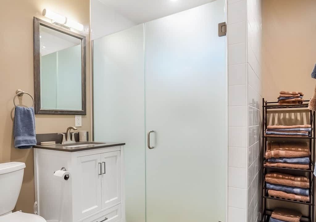 South Redondo Apartment | #B 1-level, 2Bd, 1Block to Beach, Esplanade, Shops