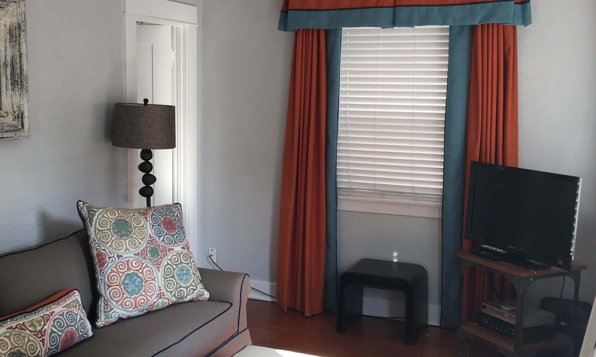 El Porto Apartment | Oceanview House in Manhattan Beach Just 3 Doors to the Beach!