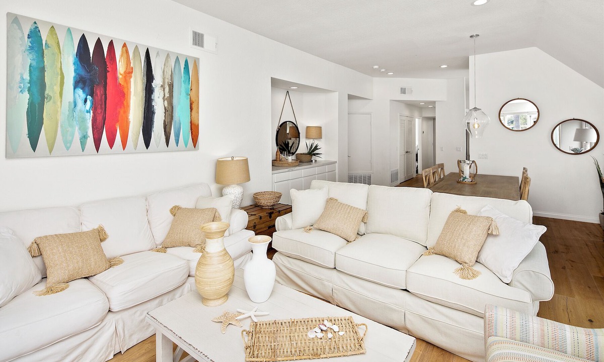 Mission Beach Condo | Bay Front Luxury Penthouse w/elev. & AC! Enjoy multiple outside patios & views!