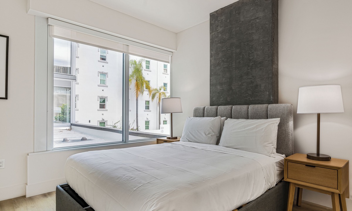 Downtown San Diego Apartment | Rooftop Spa + Fitness Studio + BBQ Area | Walk to Dining & Waterfront | Ancora