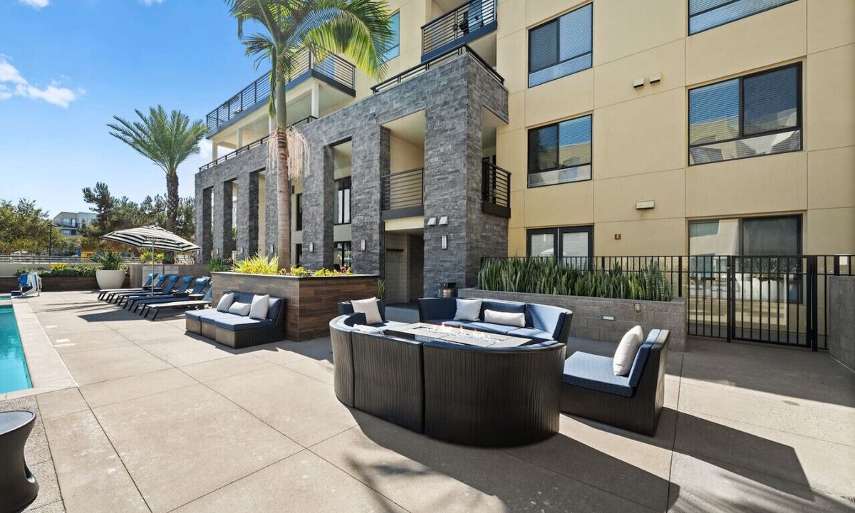 Kearny Mesa Apartment | Game on! Just Remodeled! Luxurious Resort-Style 2B