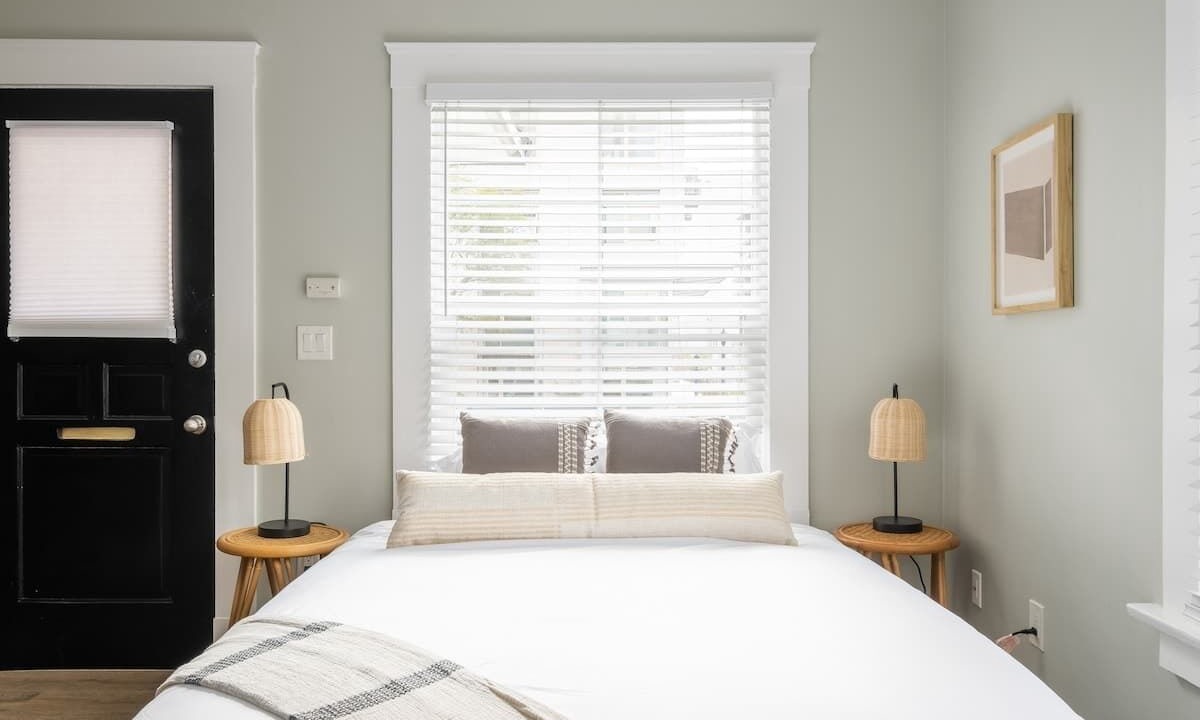 Little Italy Apartment | Sunny Studio in Little Italy | Walk Everywhere