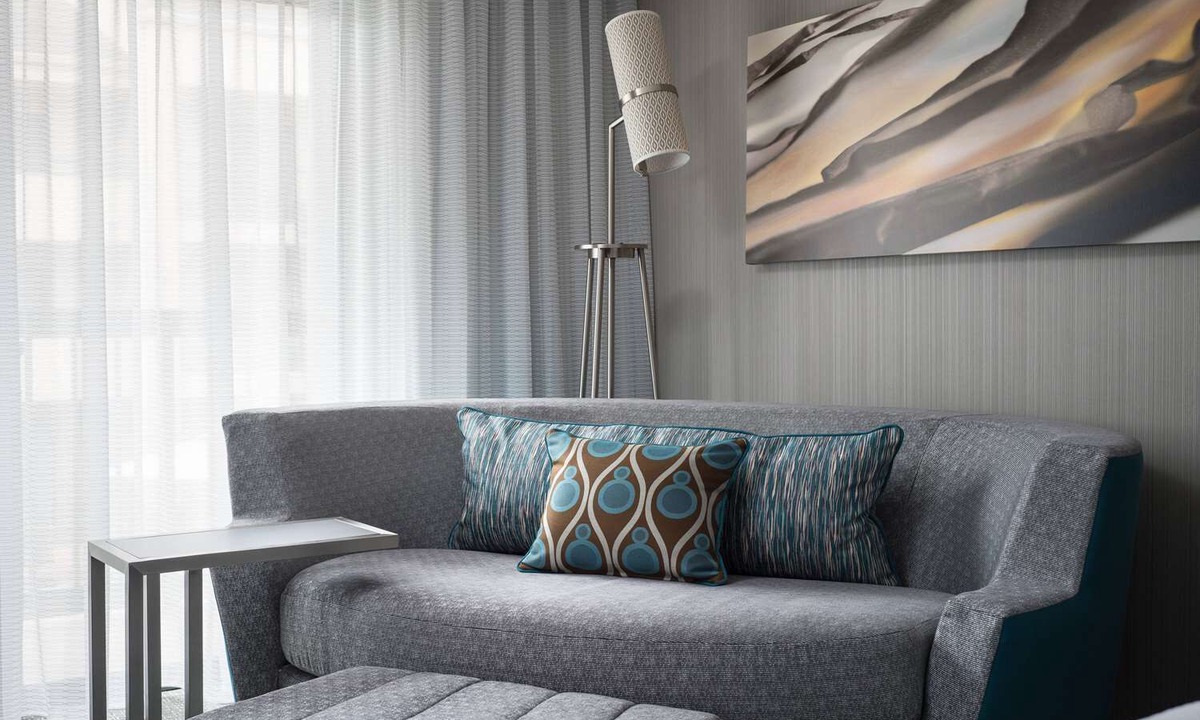 El Segundo Hotel | Indulge in Home-Like Comfort! Close to El Segundo Beach, Pets are Allowed