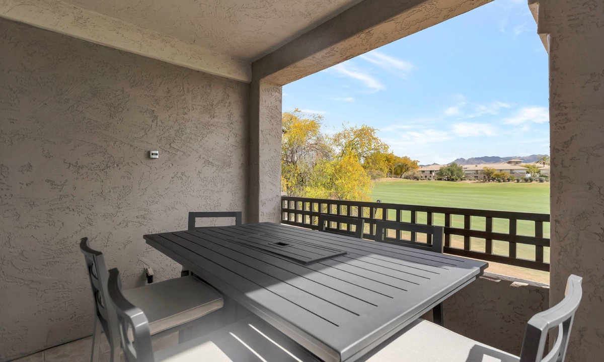 Kierland Condo | Walk to Westin Resort & Kierland Commons with Heated Pool/Spa/Fitness Room/BBQ Grill across driveway
