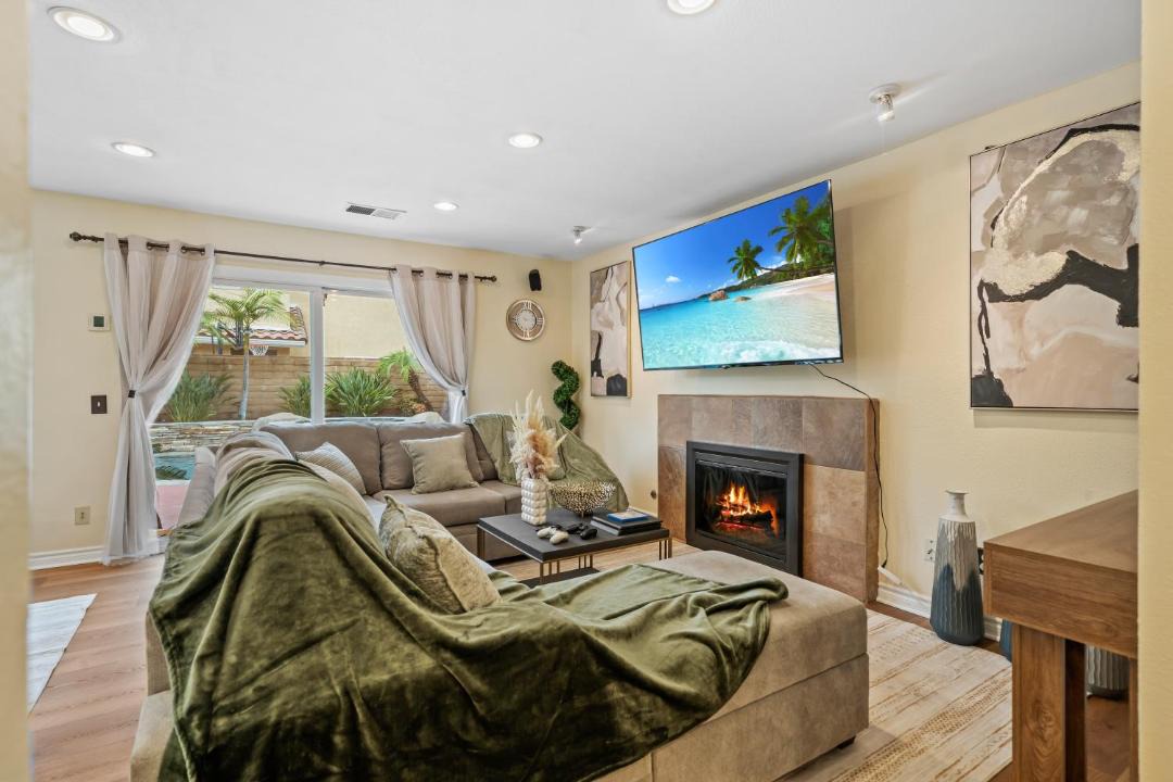 Rancho San Diego House | Entire Private House with Pool, Hot Tub, King Bed, Garage, 4 Bedrooms 4 Bathrooms, Available Now