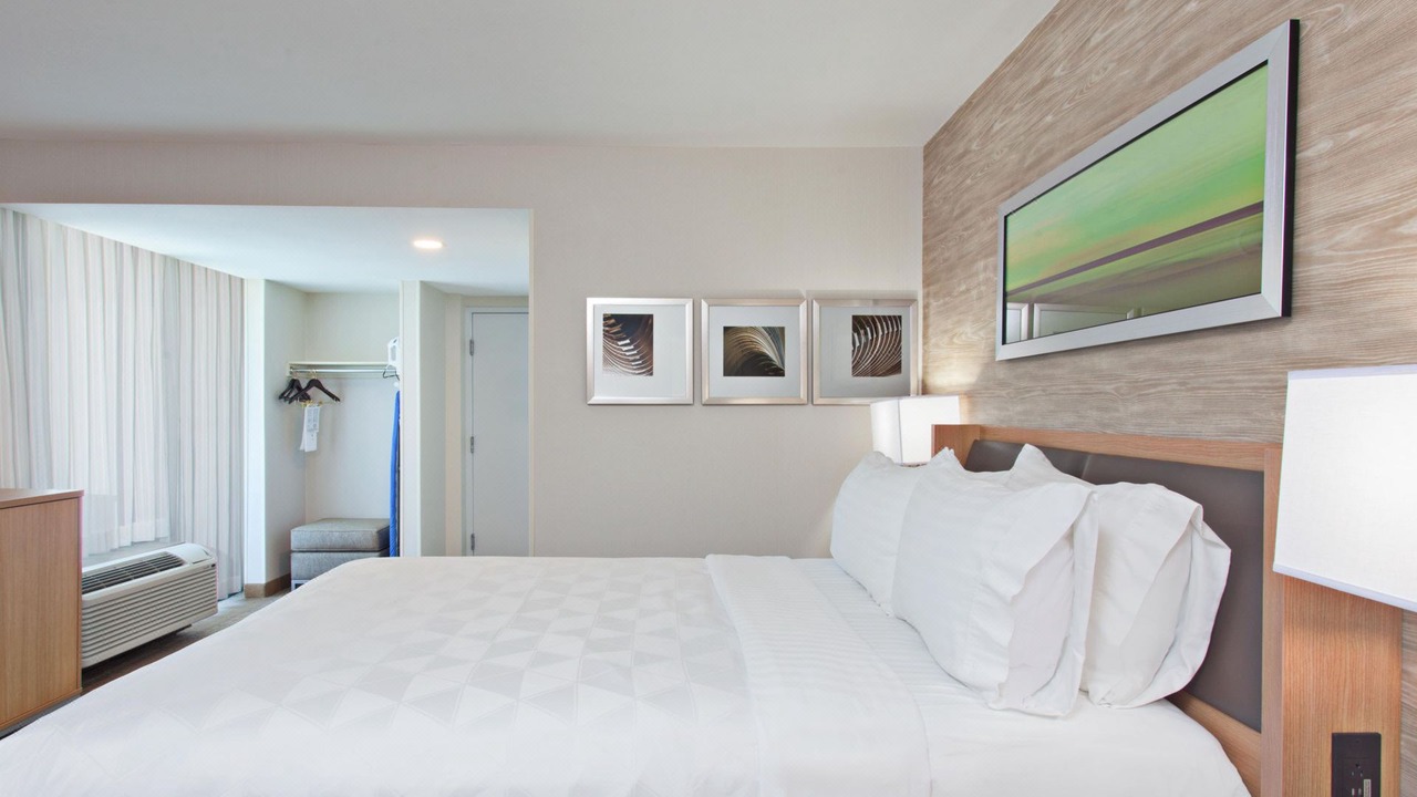 Photo of Bedroom in Palmdale