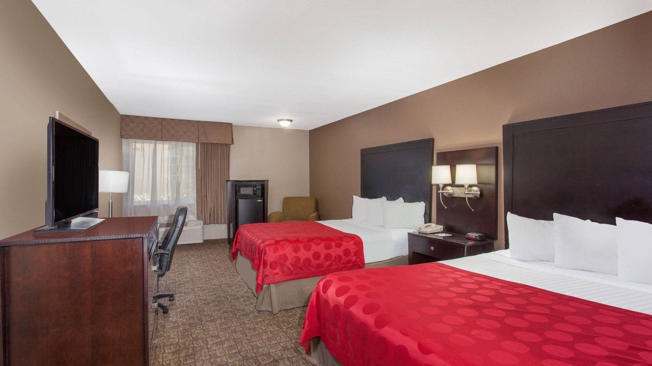 Photo of Bedroom in Raisin