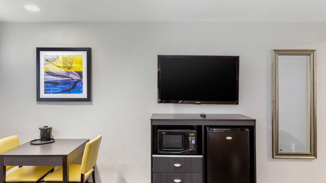 Photo of Livingroom in Kettleman City