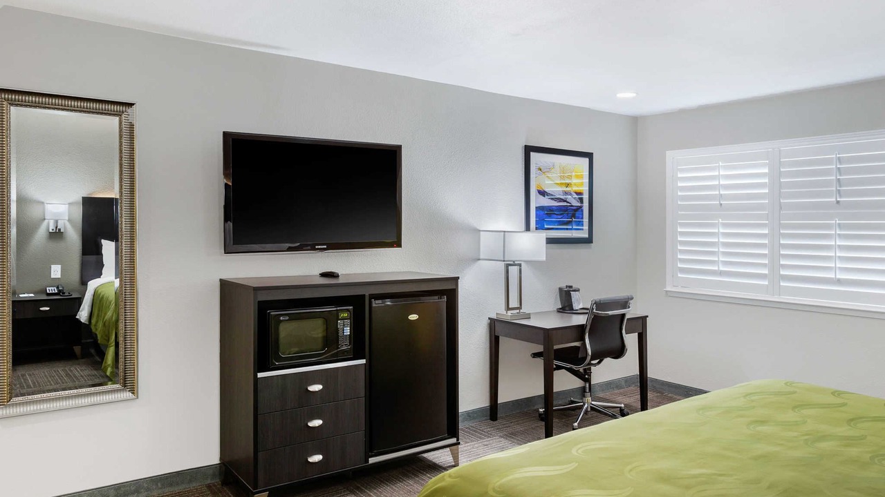 Photo of Bedroom in Kettleman City