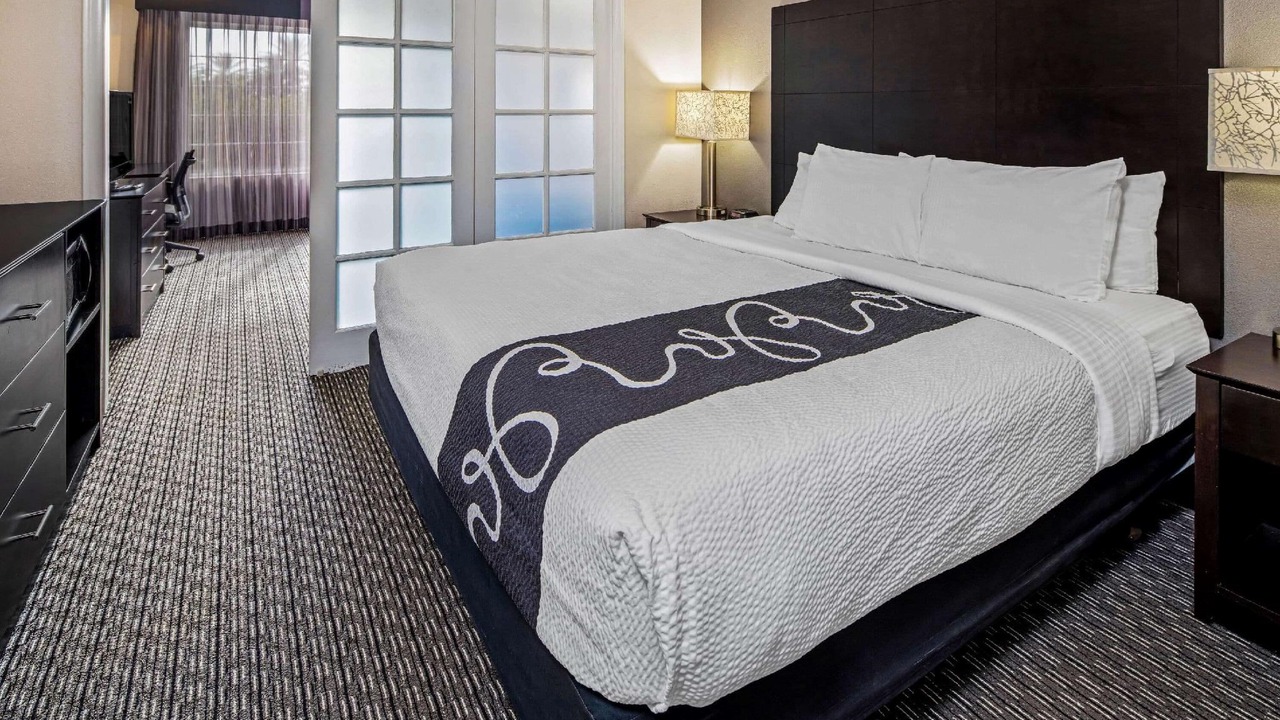 Photo of Bedroom in Anaheim Resort