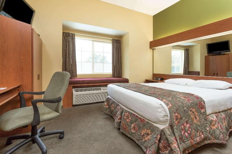 Photo of Bedroom in Tracy