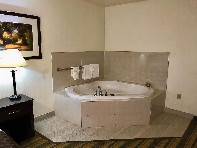 Photo of Bathroom in Visalia