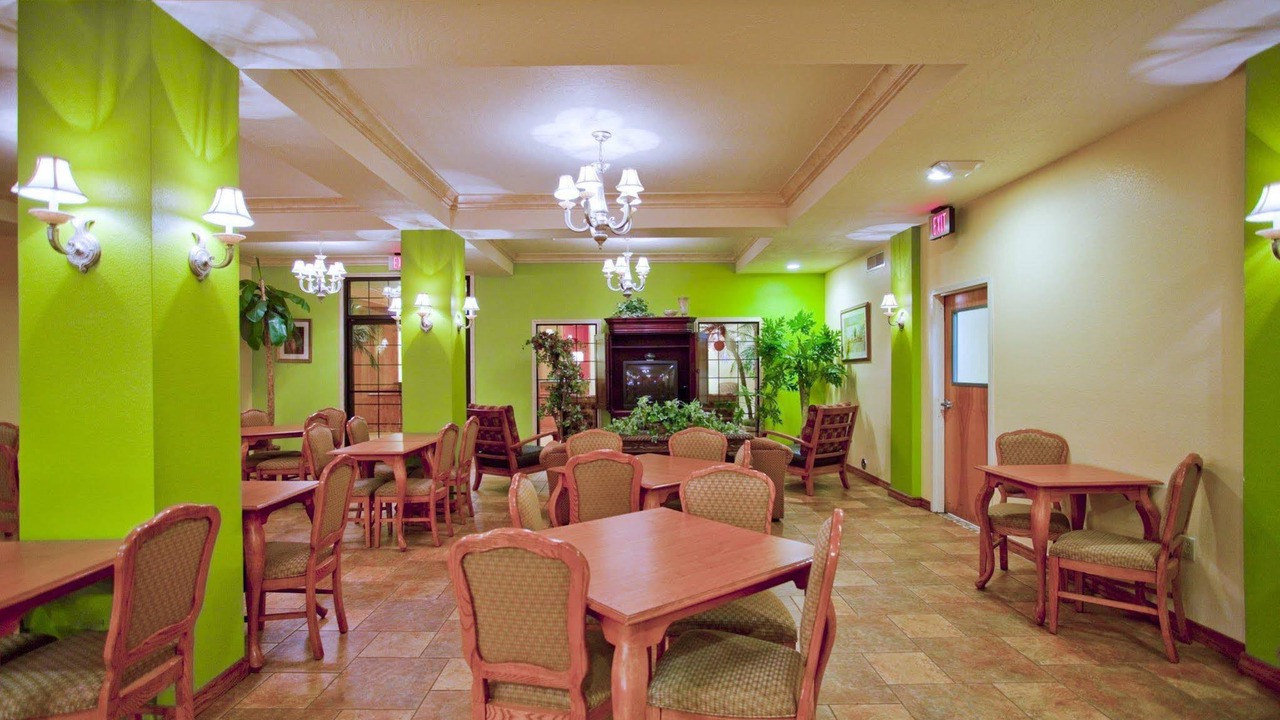 Photo of Livingroom in Hesperia