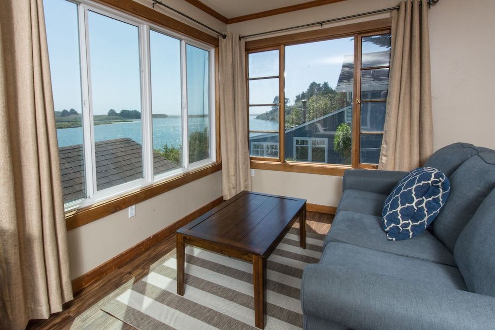 Photo of Livingroom in Jenner
