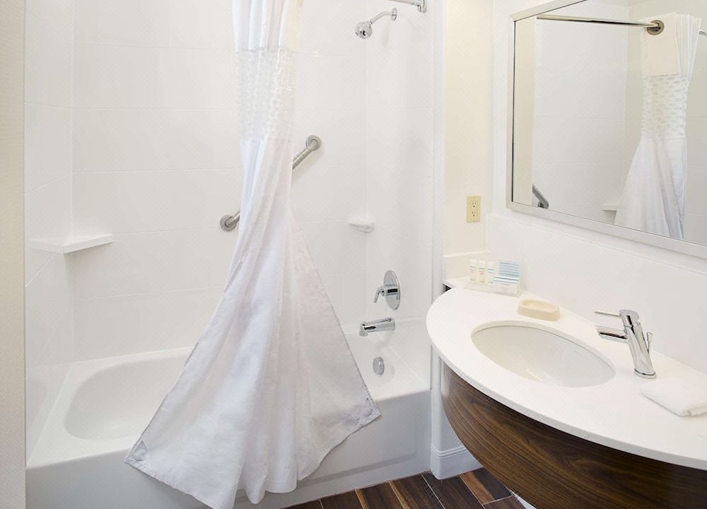 Photo of Bathroom in Palmdale