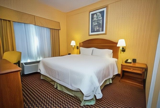 Photo of Bedroom in Arden-Arcade