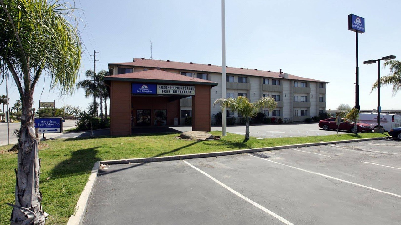 Photo of Buildings in Delano