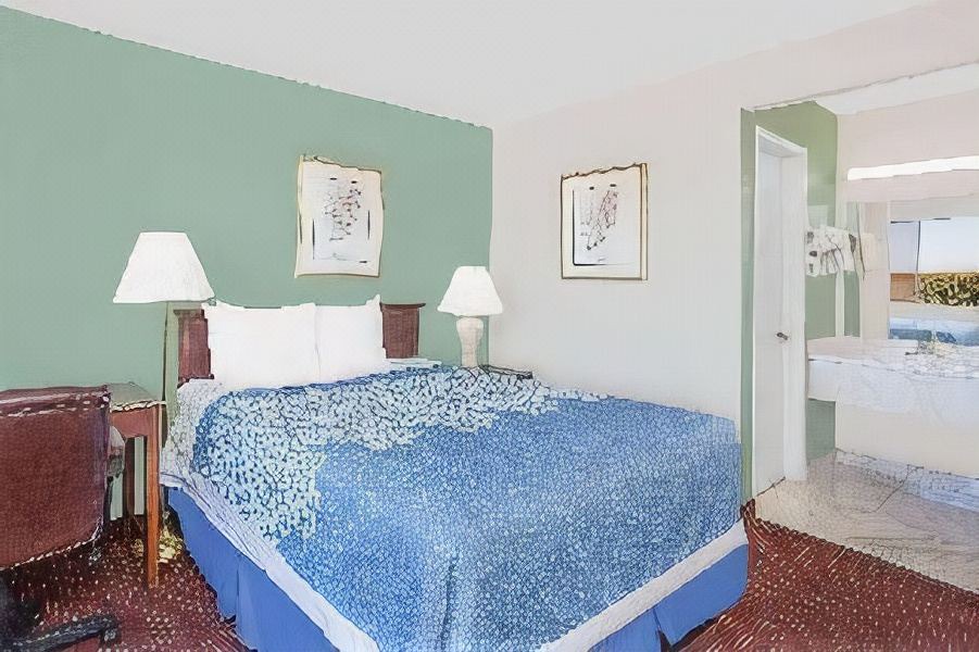 Photo of Bedroom in Lost Hills
